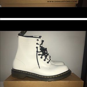 USED ONCE 1460 “White Smooth” Dr. Martens